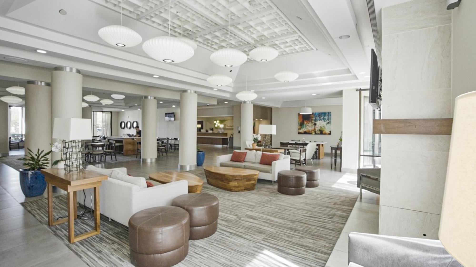 Holiday Inn Irving Las Colinas By Ihg Exterior photo